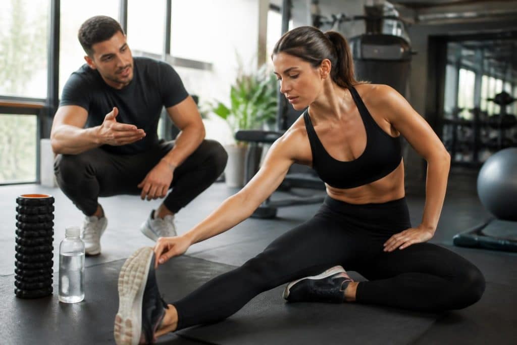 découvrez comment faire du sport malgré les courbatures avec nos conseils pour s'entraîner en toute sécurité et éviter les blessures.