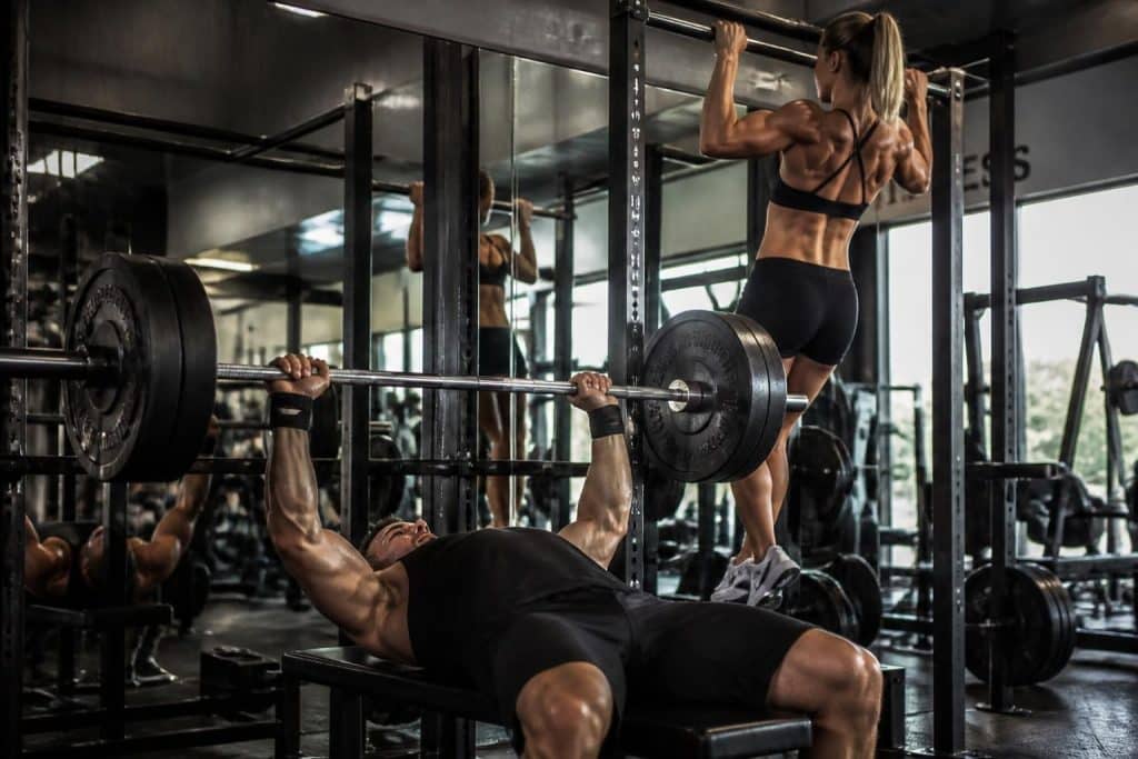 découvrez les avantages des supersets en musculation et obtenez des conseils pratiques pour optimiser vos séances et progresser efficacement.